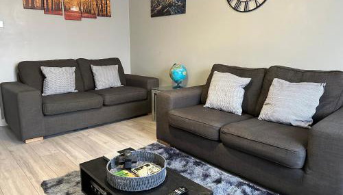 Modern Cosy Warm Home With Free Parking - Foto 2