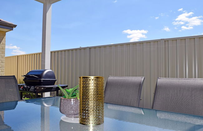 The Kingsley's Place Piara Waters - Photo 14