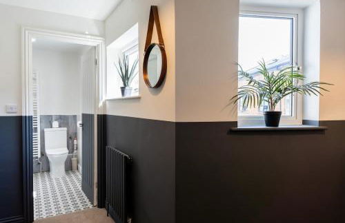 Cotswolds-Stroud-Large 9 Bed Home-Sleeps 20-Work or Leisure - Foto 36