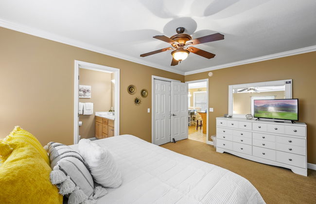 Bradley Bungalow Sleeps 11 Sevierville - Foto 3