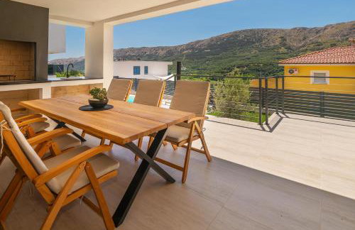 Villa Marina with a Pool - Foto 9