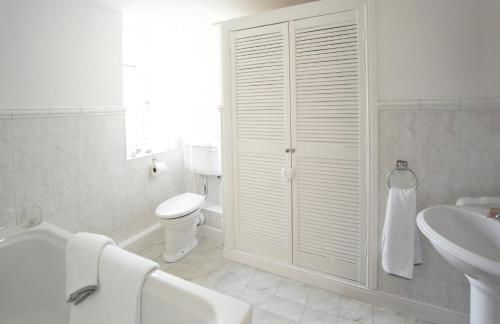 Chapel Cottage Set in a private courtyard in central location with 2 parking spaces - Foto 33