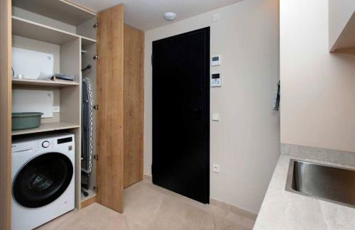 Luxury UCAM Studio, Desk and High Speed WiFi - Foto 15