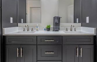 Modern Emerson retreat close to LakePoint Sports - Photo 15