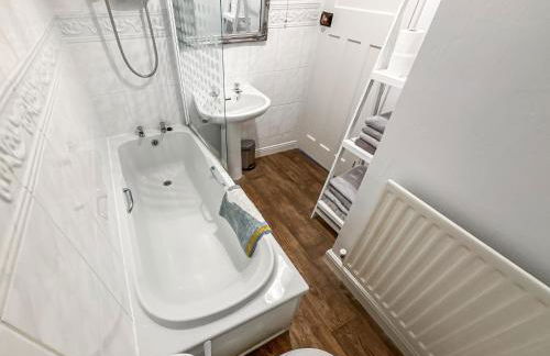 Rose Cottage 2 - Photo 12