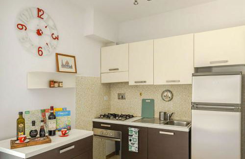 Spacious, with private Parking, 2 bedrooms 2 bathrooms - Comfortable and Bright Apartment in Florence with Private Parking Garage - Just Few Minutes walking From Historic Center - Foto 10