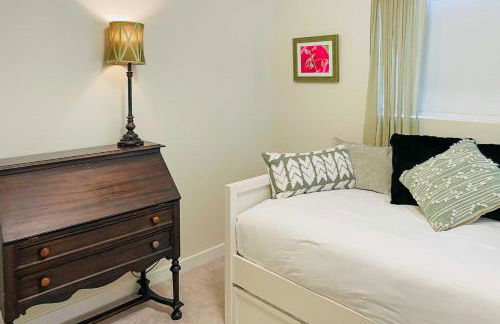 Lake Powell Views Mid-Century Home in Page - Foto 28