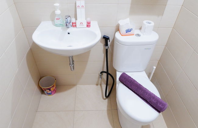 Close to Pool Studio Apartment Sky Terrace at Daan Mogot Baru - Foto 20