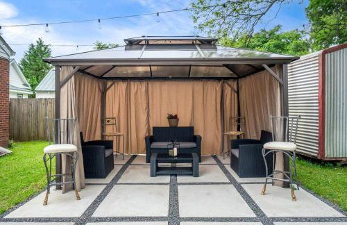 Quaint house, king bed 2min from down town - Photo 65