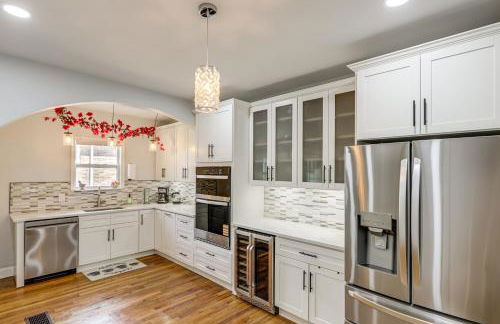 Modern Group Getaway with Private Yard in Cincinnati - Foto 5