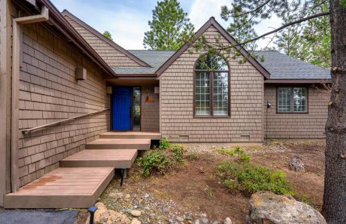 Spacious retreat 4BR AC, SHARC, Hot Tub, Games, Grill, Pets, Fireplace - Foto 9