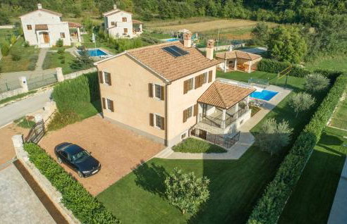 Spacious Villa Nikka with Beautiful Garden and Pool - Foto 27