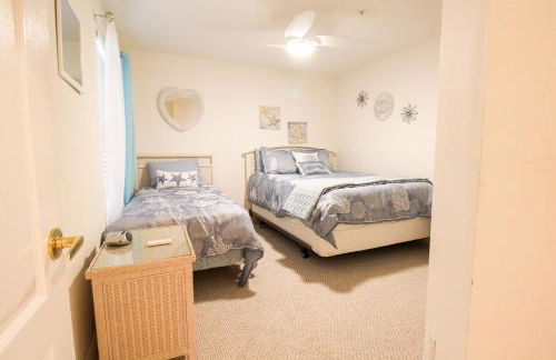 Magnificent 2 BR Lakefront Condo in Heritage Oaks - Foto 35