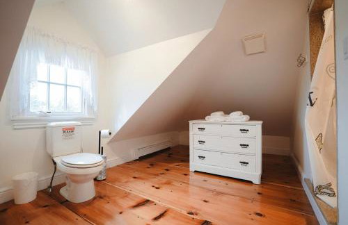 Spacious Coastal Retreat in Buzzards Bay, Quiet & Family-Friendly - Foto 68