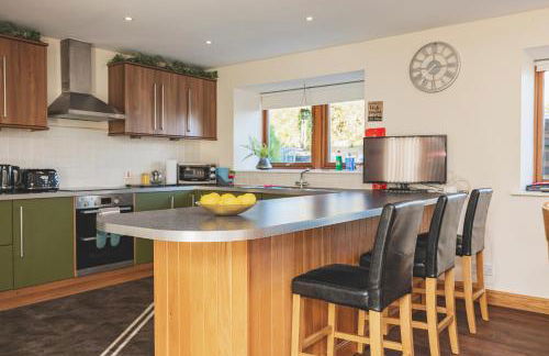 Stunning Country House - Cinema, Games Room & Hot Tub - Foto 16