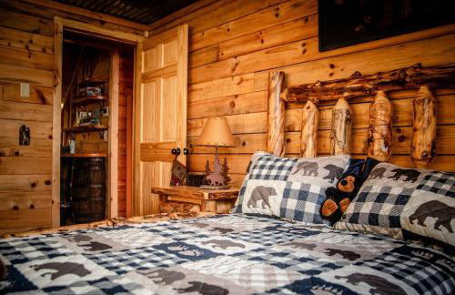 Hocking Hills Cabin, Hot Tub, Private Pond - Foto 35