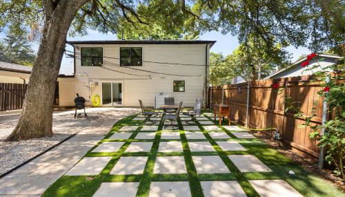 New! Flower Mound Home with Pool and Firepit - Foto 3