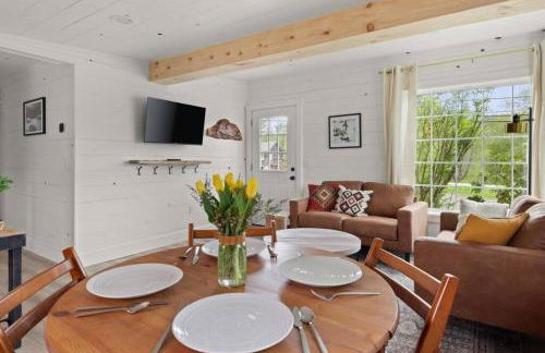 Charming & Freshly Restored Farmhouse 1 mile from center of Stowe - Foto 11