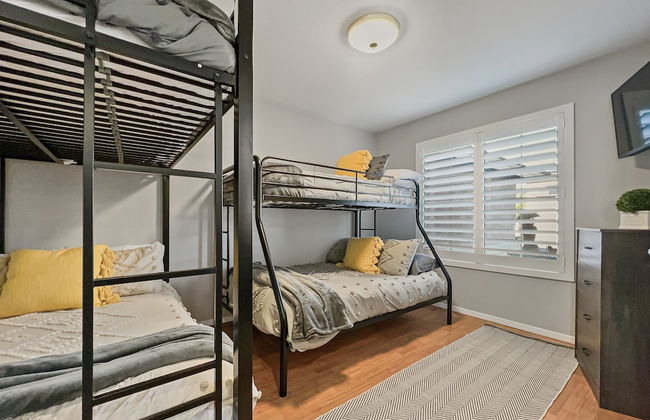 Kimberly Surprise - Photo 7