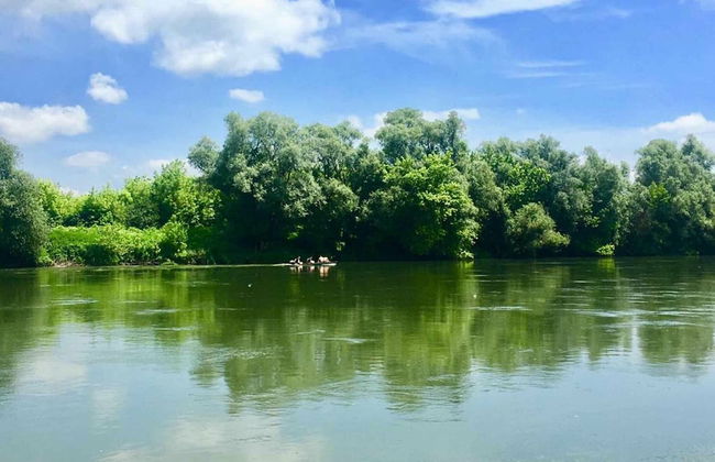 Amazing Chalet with Private Garden, Hot Tub, Sauna, Great Location by the River - Foto 41