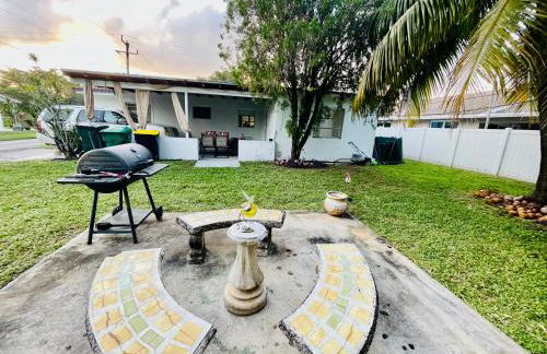 Bright & Cozy Family Home Near Dania Beach - Foto 19