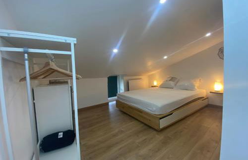 Maison au pied du château + parking privé - Photo 32