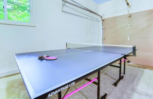 7 Bdrm, Pickleball, Bball, HotTub, FirePit, Golf! - Foto 23