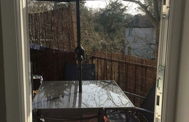 Modern 2 Bedroom Apartment in Morden - Foto 21