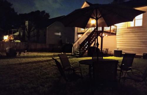 Lovely 5 Bedrooms, 3 Full Baths Home Near Parks! - Foto 35