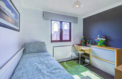 Serene Family Escape - Spacious, Near Thorpe Bay and Southend, Beaches & Amenities - Pass the Keys - Foto 23