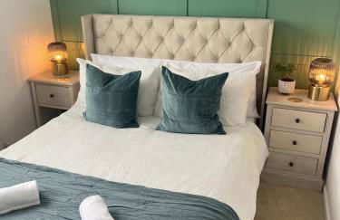 A Modern Classic 2 bed apartment by Graves Park - Foto 33