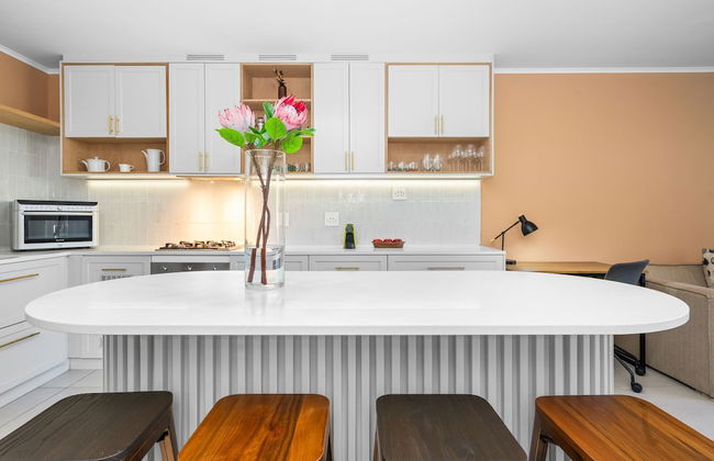 Mayfair Luxury 212 - Photo 12