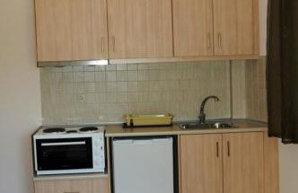 Royal's Studios - Photo 20