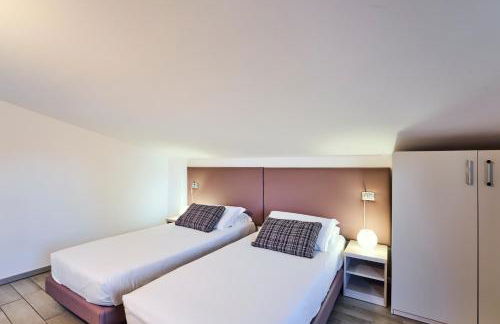 Bellagio Village - Holiday Apartments by the Lake - Seasonal Warm Pool and Sauna - Foto 43