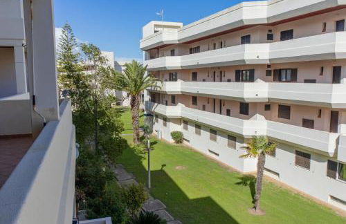 NOVO! Apartamento junto à praia com piscina - Foto 26