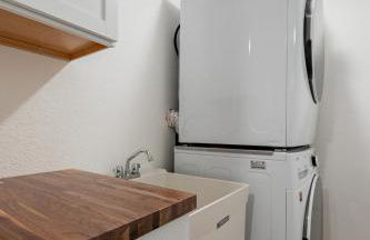 Downtown Newly Remodeled Apartment AC Beach Restaurants Breweries Nightlife - Foto 12