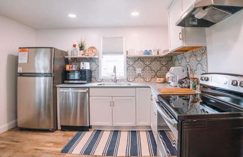 Grandma's Place - Steps from Downtown Sugarcreek - Foto 35