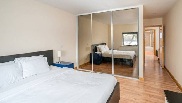 Bright 2 Bed 2 Bath apt Near Canary Wharf - Foto 5, Habitación