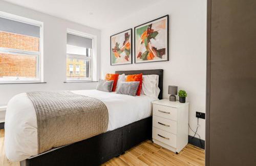 Luxury Apartment Close to Elstree & Borehamwood Station - Photo 13