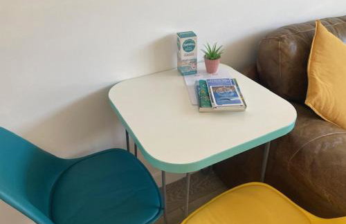 The Salt Box- Lovely refurbished annexe, free parking, walk to Porth beach. - Foto 6