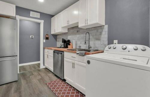 Daniel's Midtown Retreat - Pet Friendly - 5 beds - Centrally Located - Foto 10