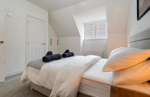 London 4-Bed in Coulsdon, 20 mins Gatwick, Parking - Foto 4