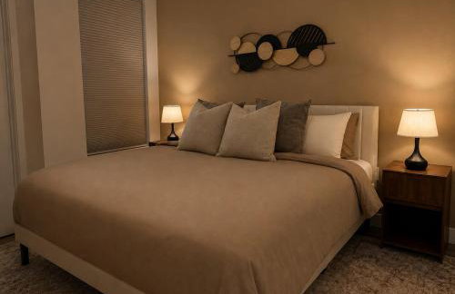 New Oasis Near Disneyland Pool Gym Free Parking - Foto 47