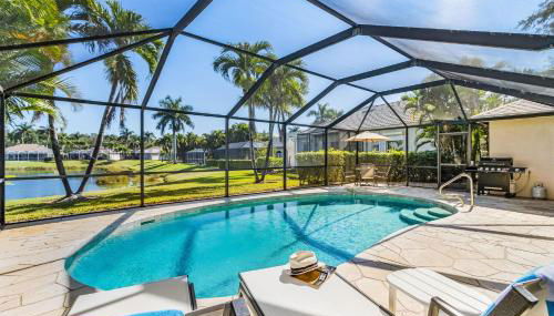 Lazy days and lake views. Beautiful Naples pool home - Foto 1