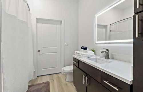 Urban Comfort 1BD Sleeps 6 DT 5 Min Gym & Parking - Foto 21