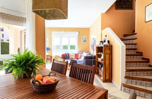 Villa Familiar c/Piscina + Wifi y Parking Gratis by Sunset Rentals (Bonmont) - Foto 27