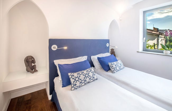 Luxury Apartment with Penthouse and Pool - Photo 9