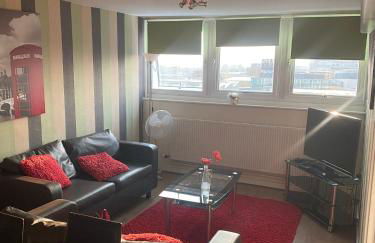 "Snooze Central" - City Centre Apartments above Victoria Centre Shopping Centre with full Kitchen in Milton Street - up to 4 Beds - most Central Location next to the Hilton Hotel - Outdoor Parking for Cars or Vans five pounds a day - Sunday 1pm Check-Out - Photo 17