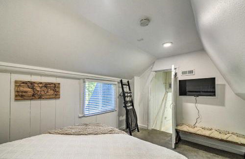 Puget Sound Cabin with Hot Tub and Water Views! - Foto 17