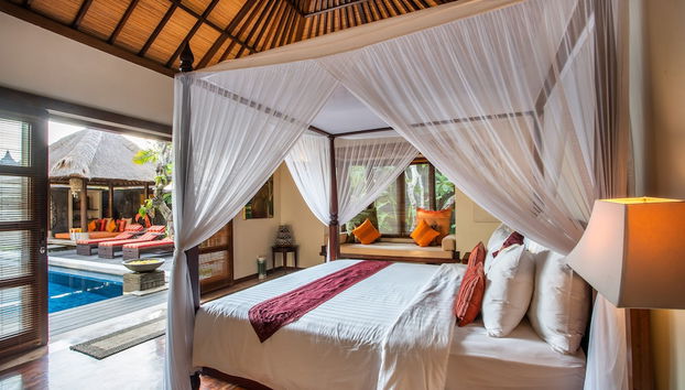 Villa Saffron Seminyak Bali - Foto 2, Habitación